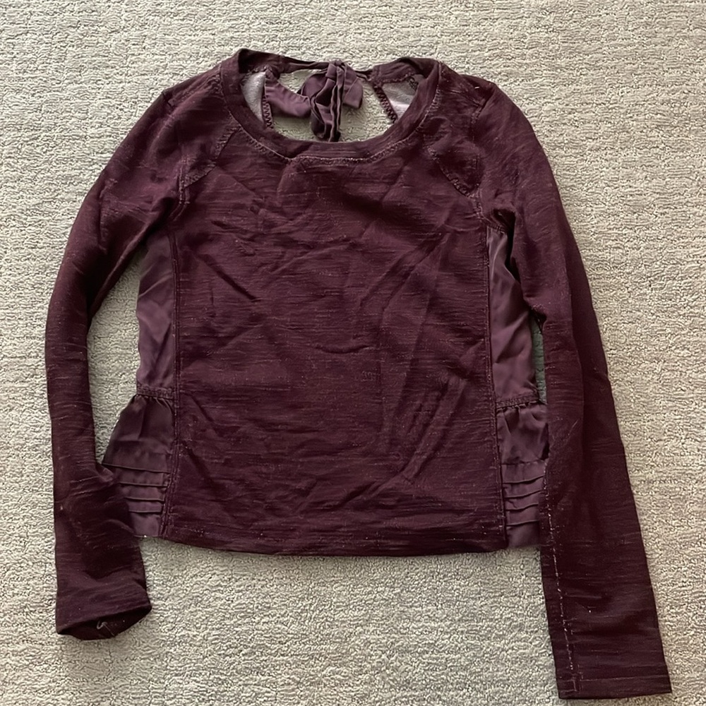 Lululemon merino wool keyhole sweatshirt, merlot, size 4